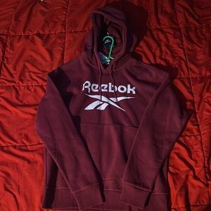 Reebok Sweatshirt with hood